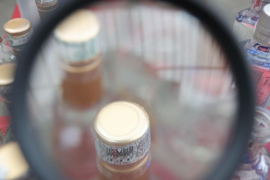 Brasil chega a 16 mortes confirmadas de intoxicação por metanol