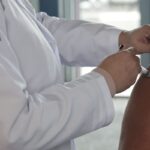 Vacinação de países vizinhos também impacta o Brasil, diz Opas